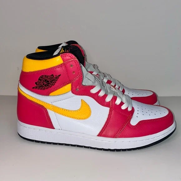 Nike Air Jordan 1 Retro High OG ‘Light Fusion Red’ Men’s Sz9